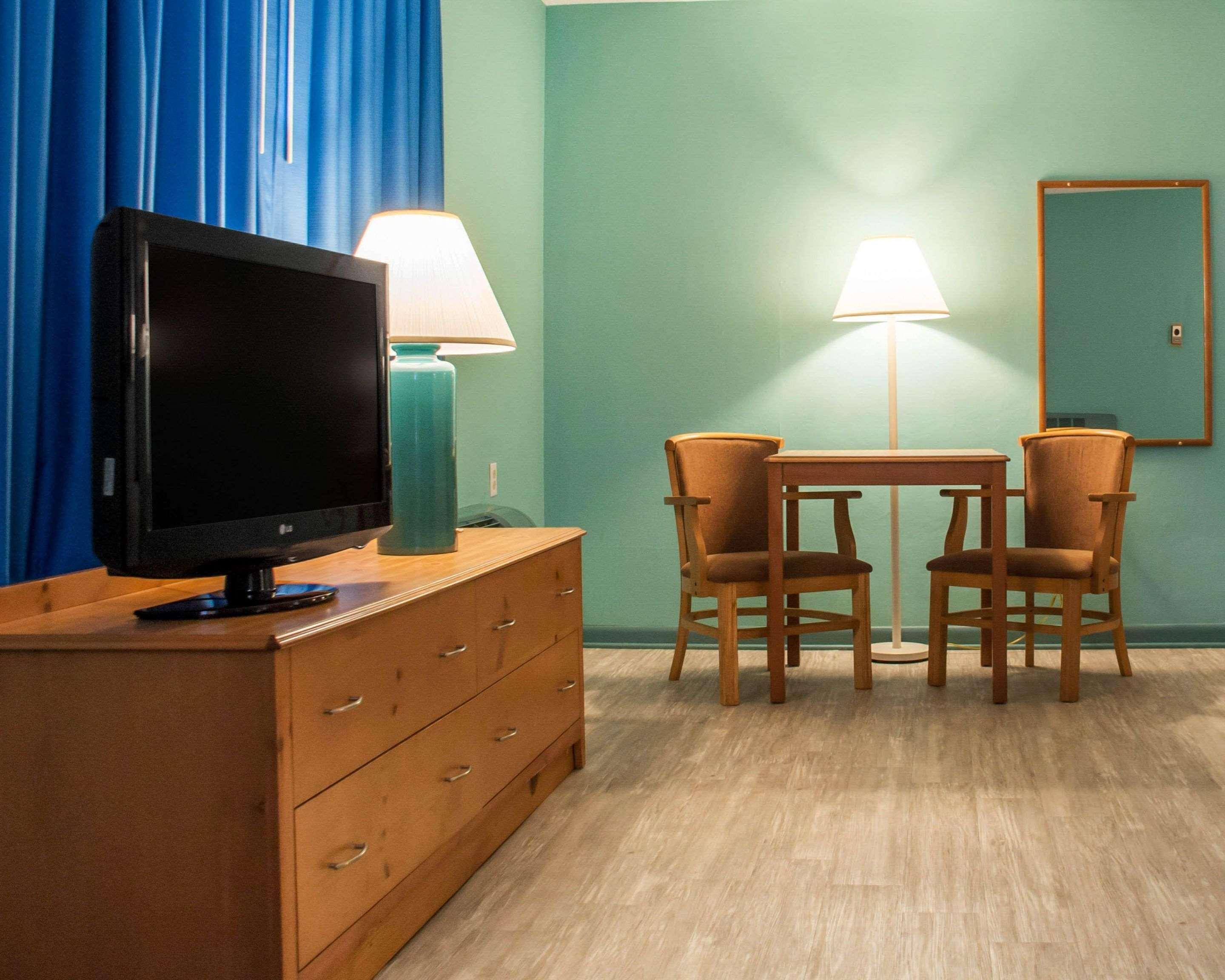 Econo Lodge Buffalo South Blasdell Exteriör bild