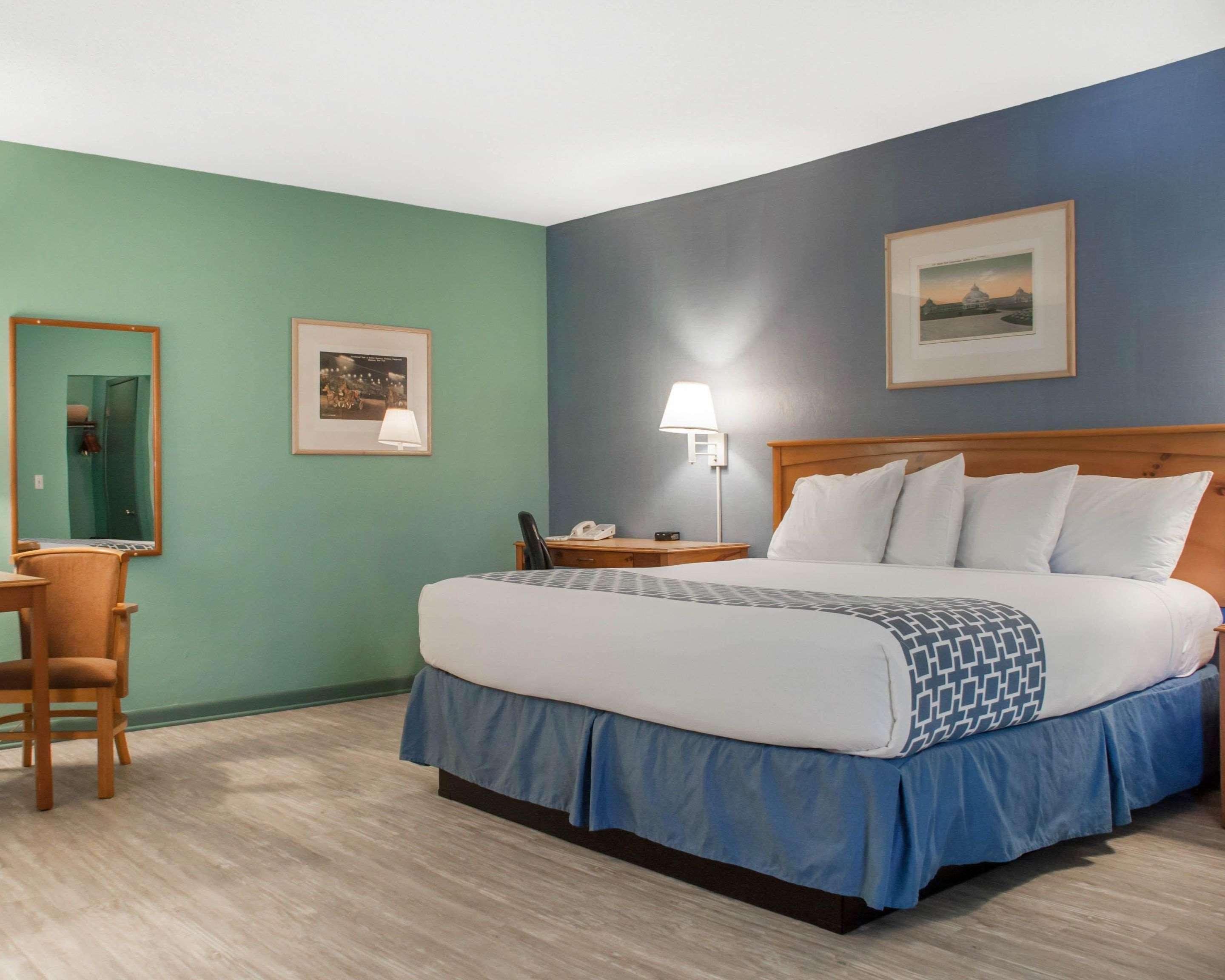 Econo Lodge Buffalo South Blasdell Exteriör bild
