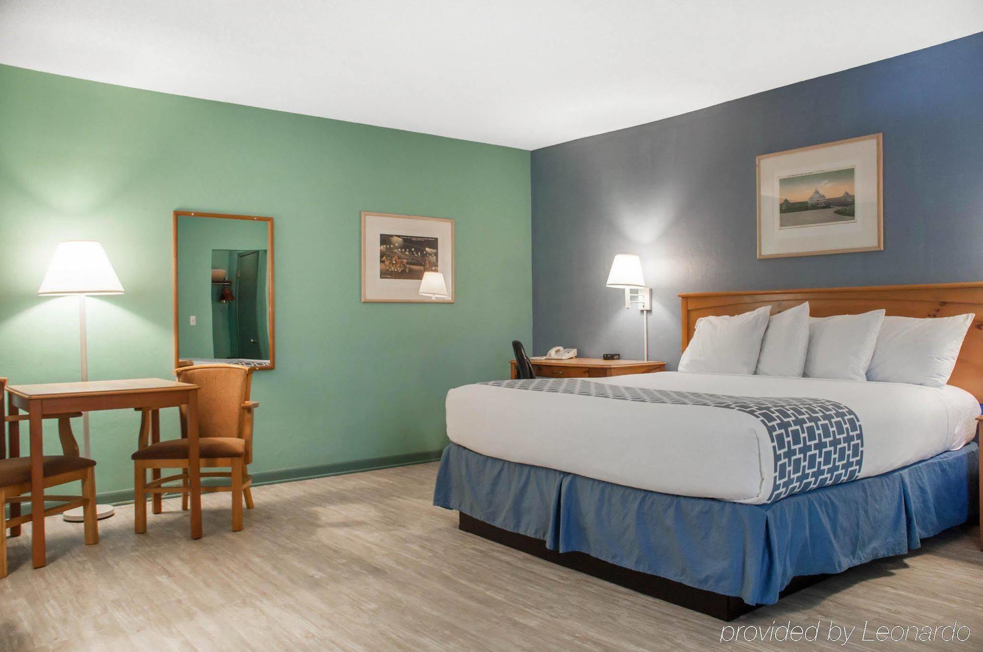 Econo Lodge Buffalo South Blasdell Exteriör bild