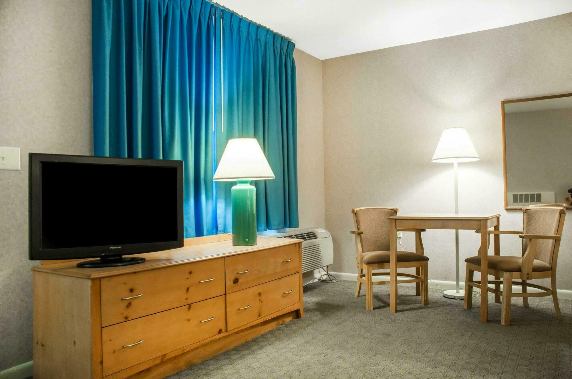 Econo Lodge Buffalo South Blasdell Exteriör bild